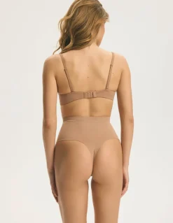 Stringi Seamless